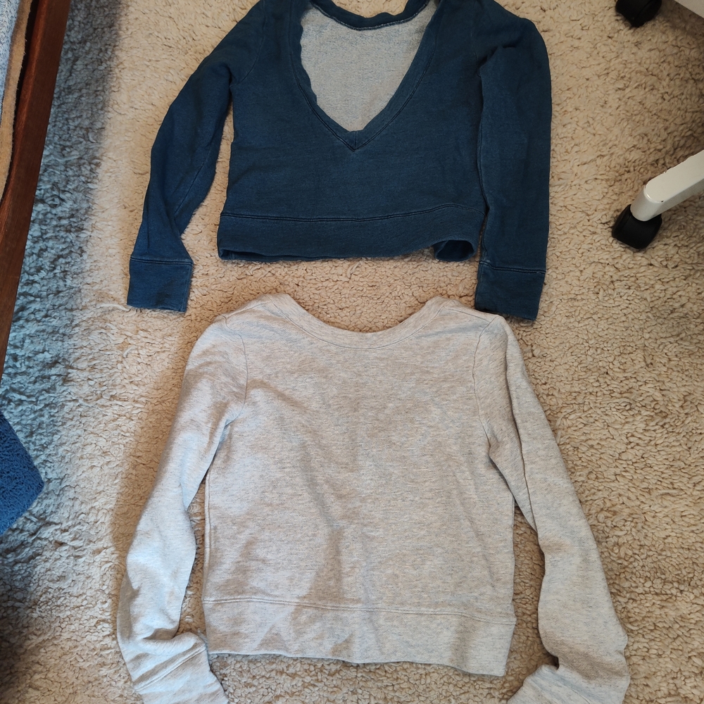 New NWT Club Monaco Open Back Sweatshirt Set in Blue and Gray